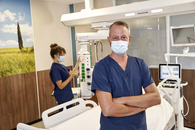 Intensive Care Unit Variward with Maquet Moduevo Bridge