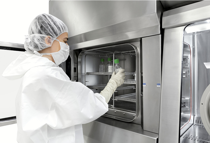 ISOFLEX – Modular aseptic isolator tailored to your process