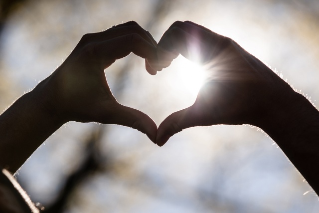 Heart-shaped fingers